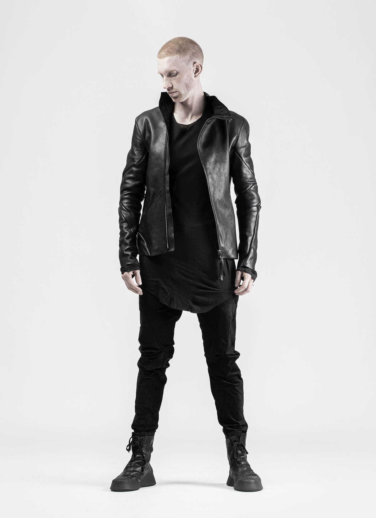 hide-m | LEON EMANUEL BLANCK Distortion Leather Jacket black horse