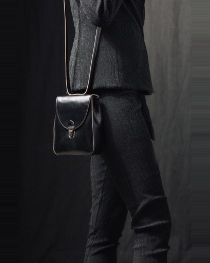 FW1920 Label Under Construction Leon Emanuel Blanck Layer 0 Cherevichkiotvichki M A hide m 35