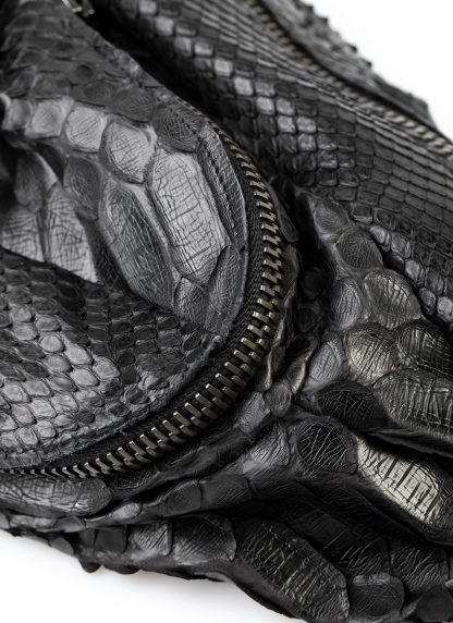 LEON EMANUEL BLANCK distortion dealer bag men women tasche DIS M DBS 01 python leather black hide m 4