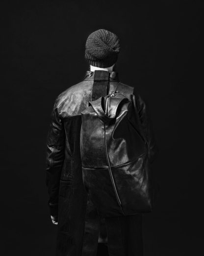Editorial Layer 0 Taichi Murakami Leon Emanuel Blanck Adiciannoveventitre hide m 25