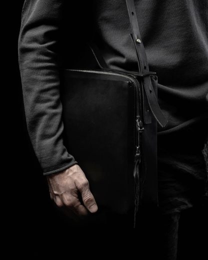 Hide FW22 Main web 71 web