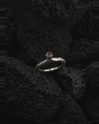ROSA MARIA KAMA R H DIA 8X8 RU Ring Jewellery Jewelry Schmuck Sterling Silver 8x8 Cut Diamonds Ruby hide m 1