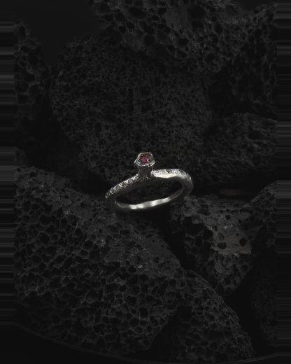 ROSA MARIA KAMA R H DIA 8X8 RU Ring Jewellery Jewelry Schmuck Sterling Silver 8x8 Cut Diamonds Ruby hide m 1