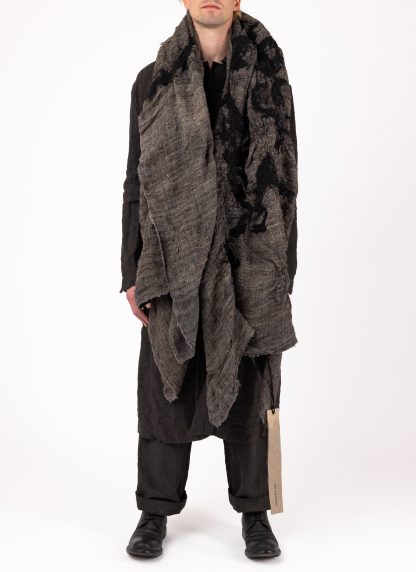 BIEK VERSTAPPEN FSS Felted Scarf hand dyed silk grey hide m 5
